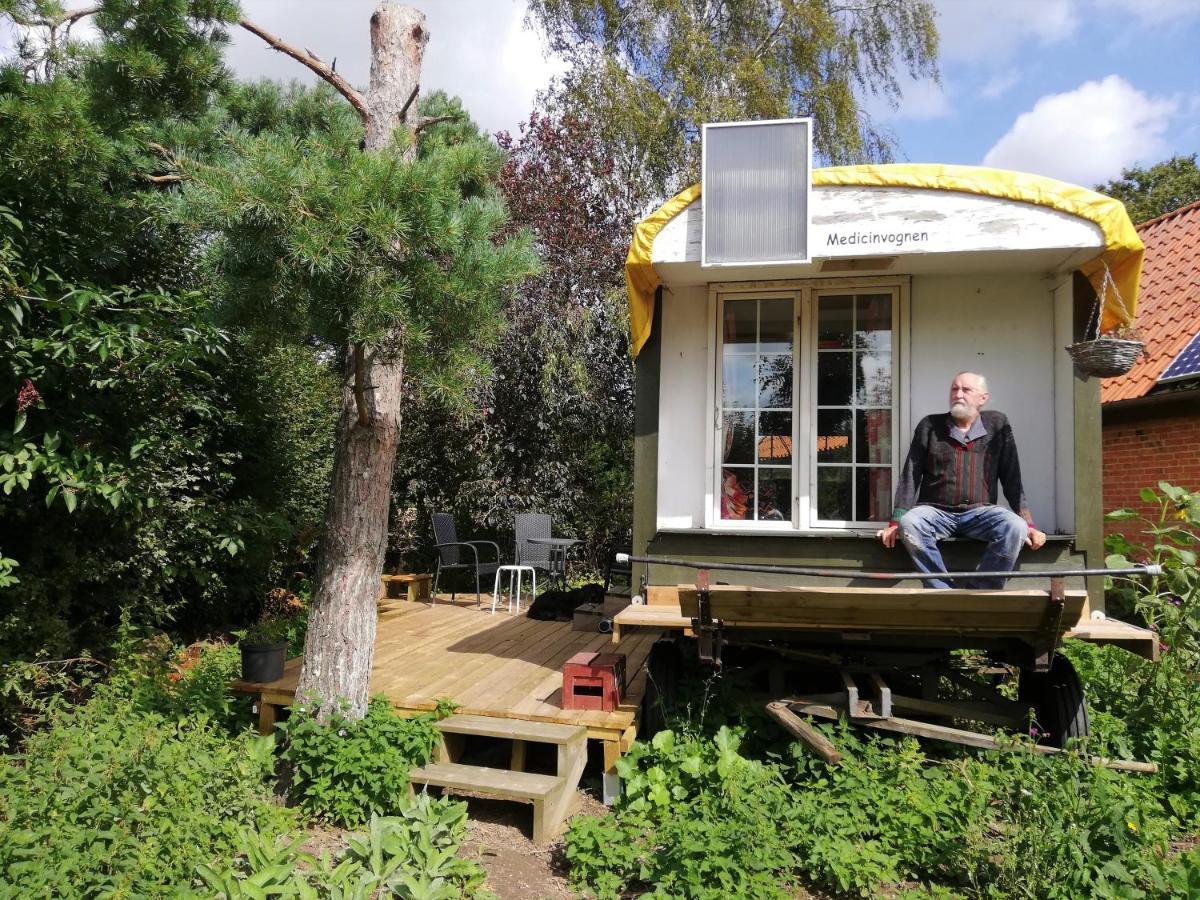 Shamanens Hule Bed and Breakfast Haslev Esterno foto
